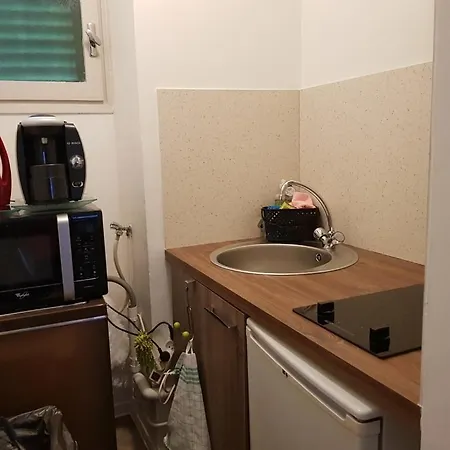 Cathedrale Au Coeur De La Citee Imperiale Pour 3 A 4 Pers Proche Des Belles Plages Et De Toutes Commodites Port A 2mn Appartement