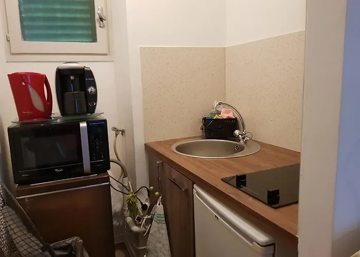 Cathedrale Au Coeur De La Citee Imperiale Pour 3 A 4 Pers Proche Des Belles Plages Et De Toutes Commodites Port A 2mn Apartmán